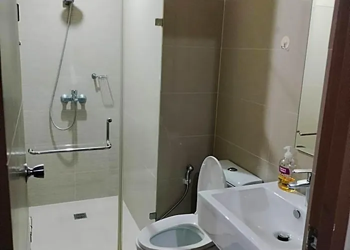 Rqui Affordable With Pool Condotel Pasay *