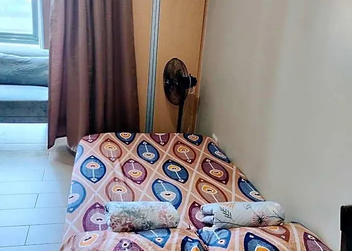 Rqui Affordable With Pool Condotel Pasay * Manila