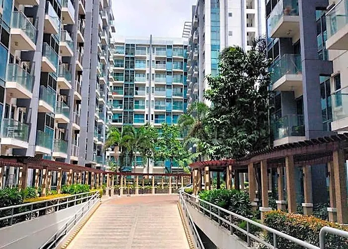 Rqui Affordable With Pool Condotel Pasay